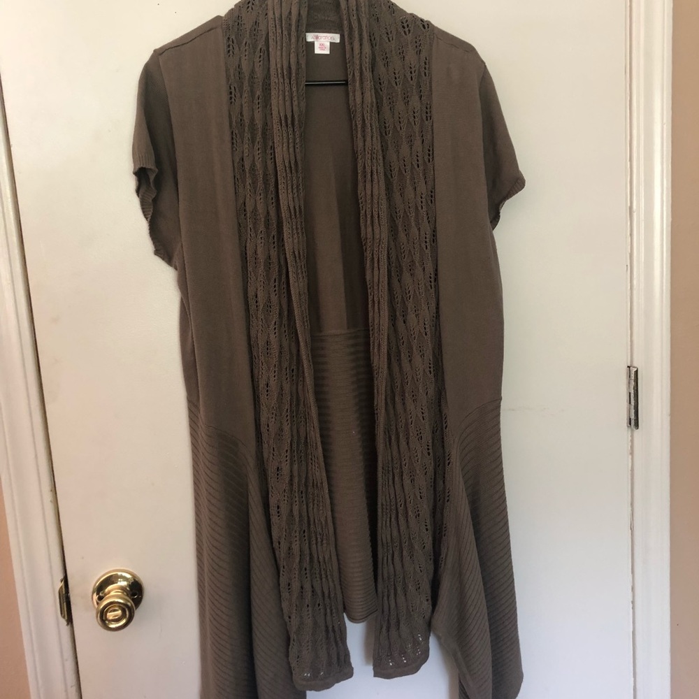 Short sleeve vest
